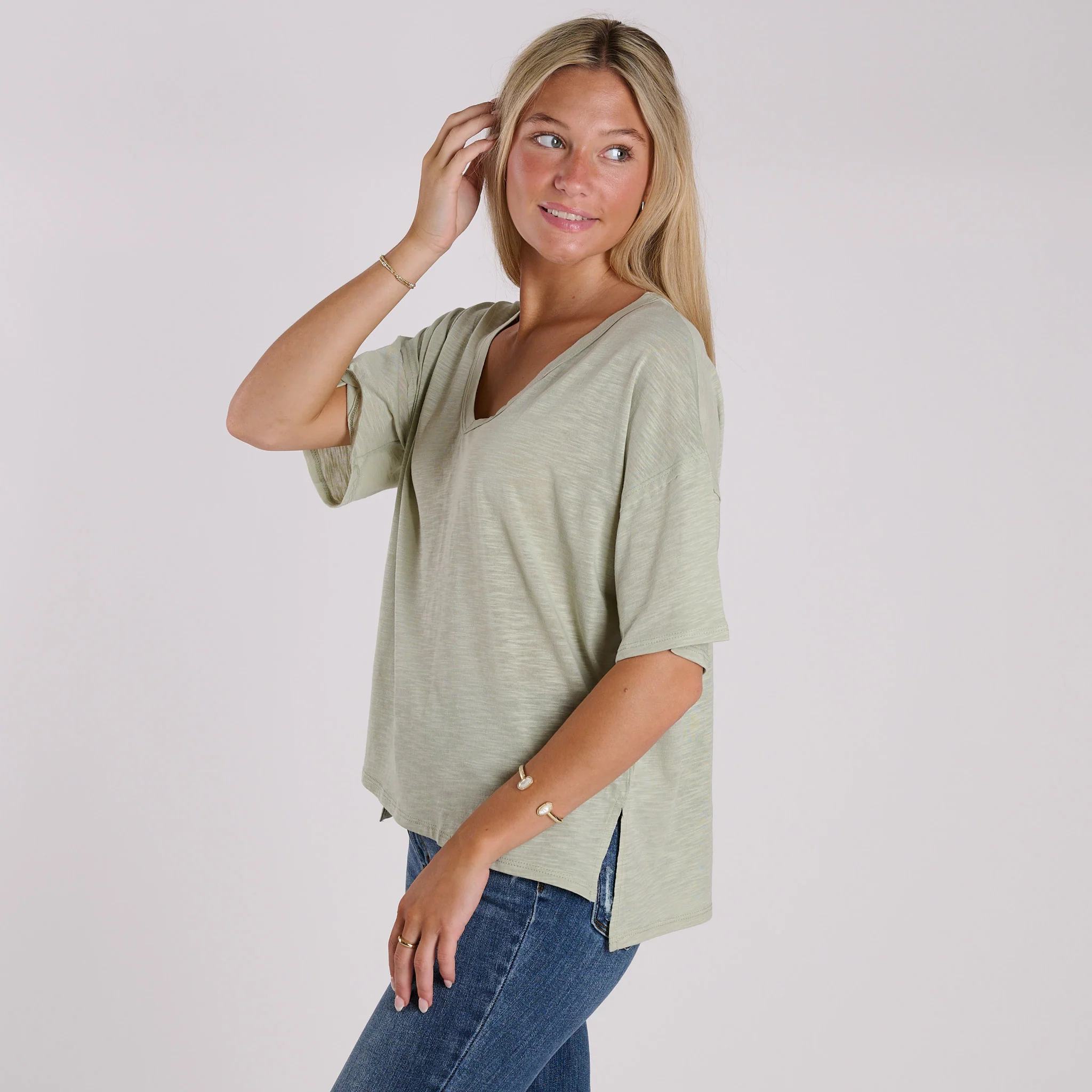 Side Slit V-Neck Short Sleeve Top - Image 7