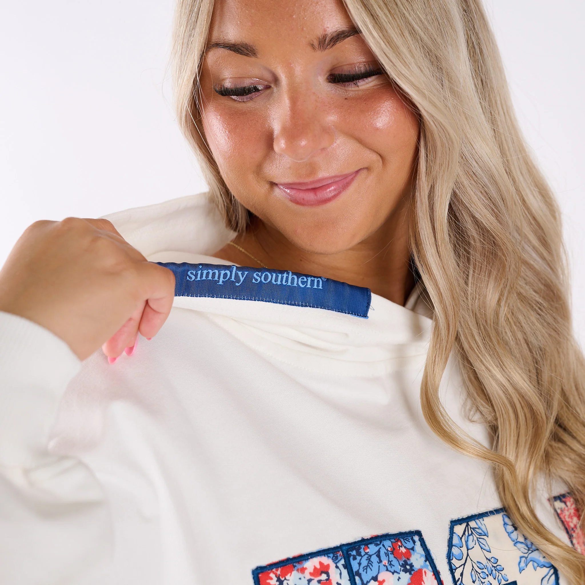 USA Floral Fill Hoodie in White - Image 3
