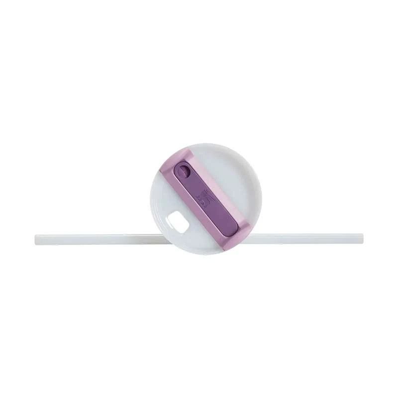 The 40oz Quencher H2.0 Flowstate™ Tumbler in Lilac - Image 3