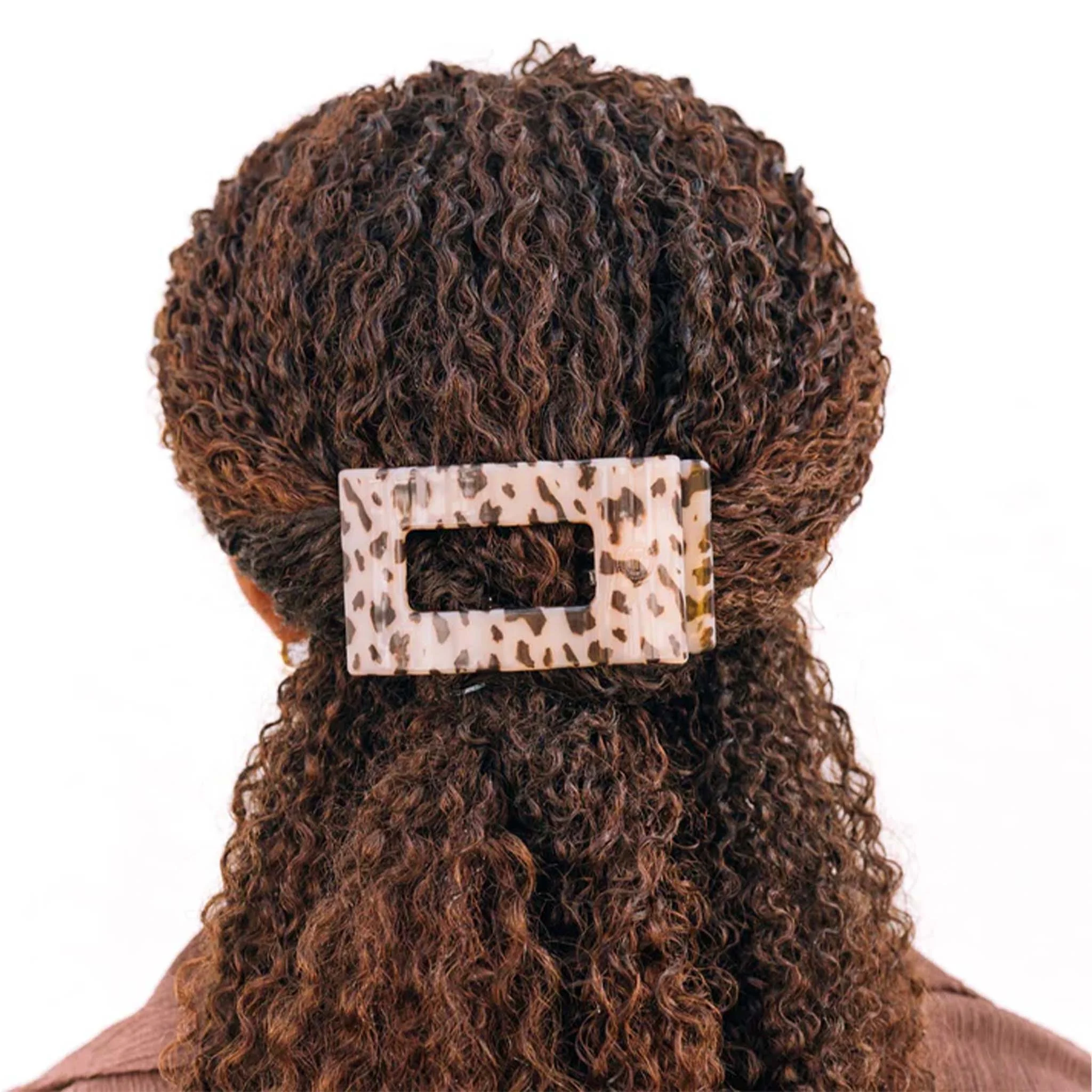 Medium Flat Rectangle Hair Clip in Blonde Tortoise - Image 2