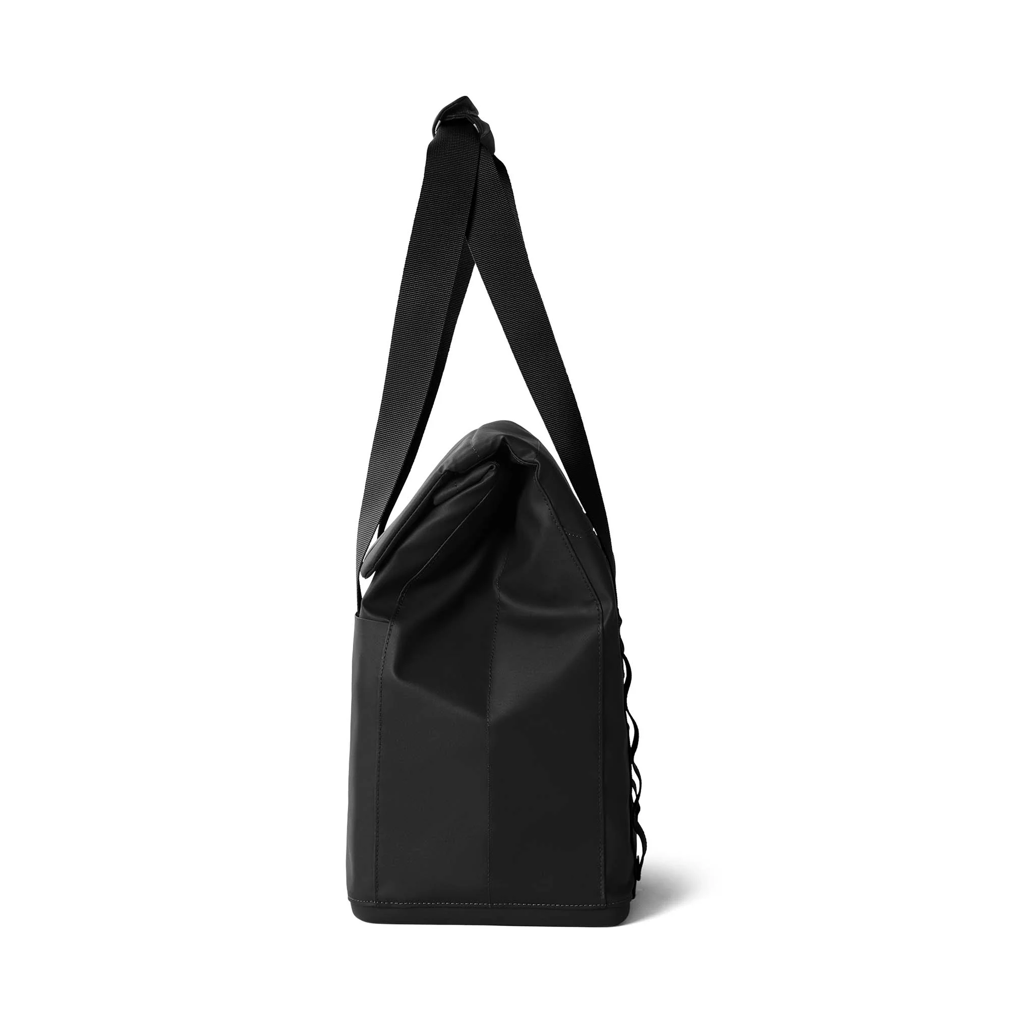 Daytrip 14L Tote Bag in Black - Image 5