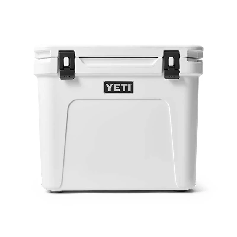 Roadie 60 White Wheeled Cooler - Image 2