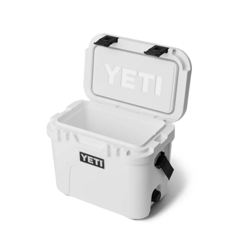White Roadie 15 Cooler - Image 2